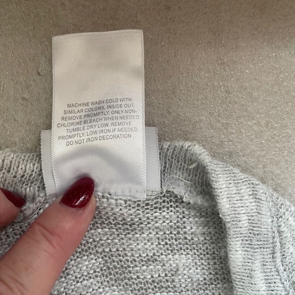 Disney Parks Graphic Knit Top Women L Gray Mickey Minnie Mouse Graphic Tunic Top - Picture 10 of 10